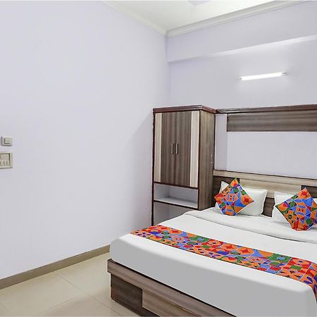 Hotel The Golden Bird Agra  Εξωτερικό φωτογραφία