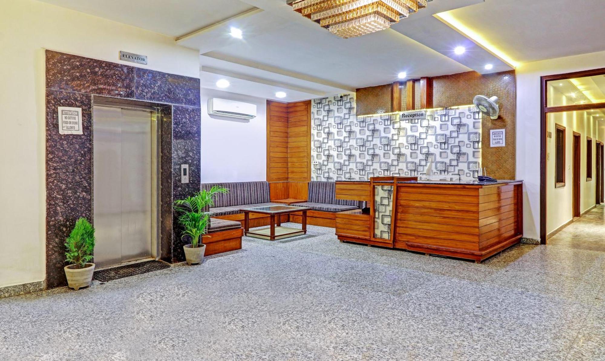 Hotel The Golden Bird Agra  Εξωτερικό φωτογραφία