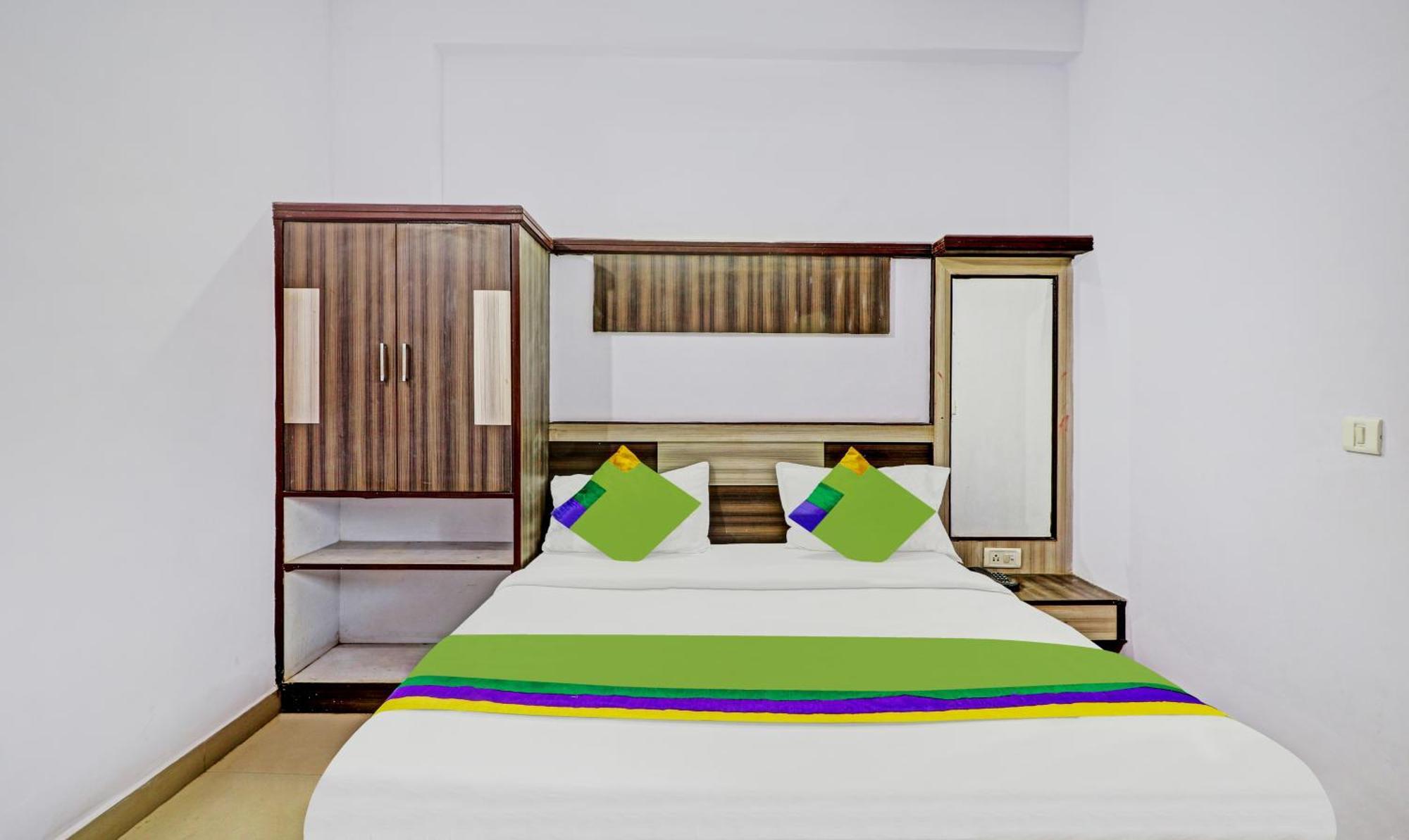 Hotel The Golden Bird Agra  Εξωτερικό φωτογραφία