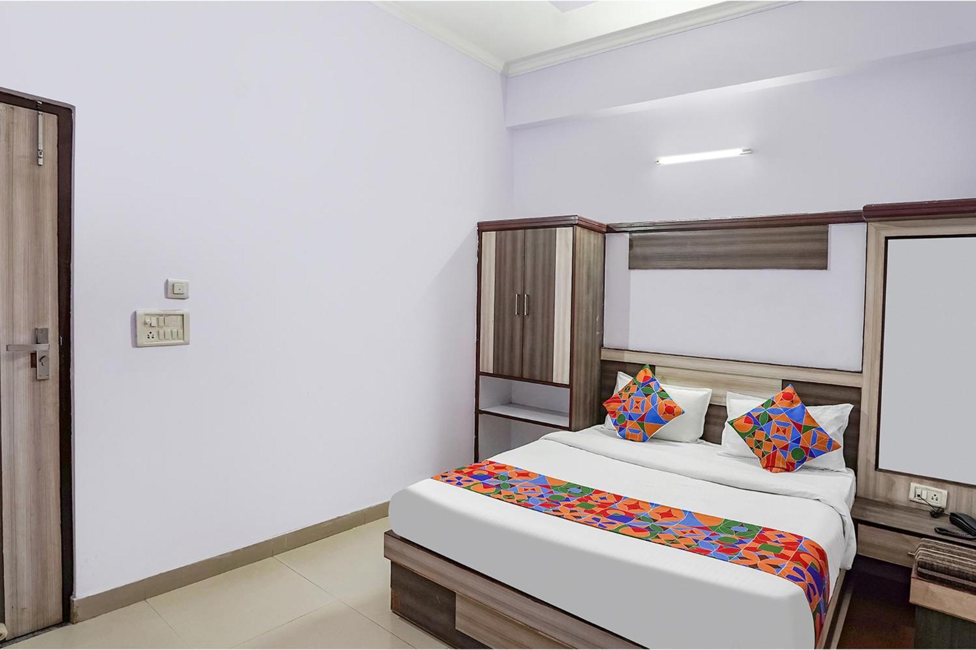 Hotel The Golden Bird Agra  Εξωτερικό φωτογραφία