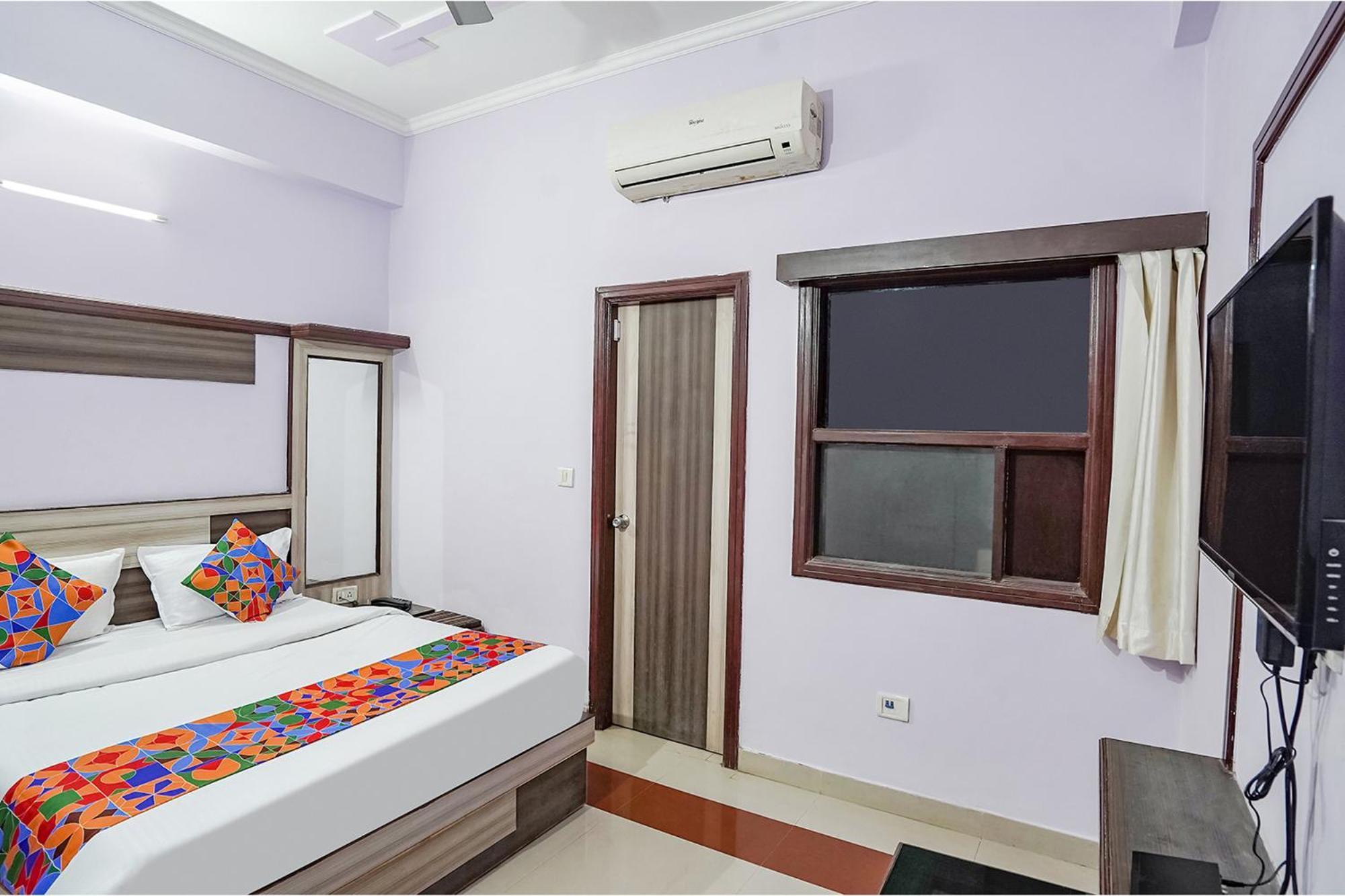 Hotel The Golden Bird Agra  Εξωτερικό φωτογραφία