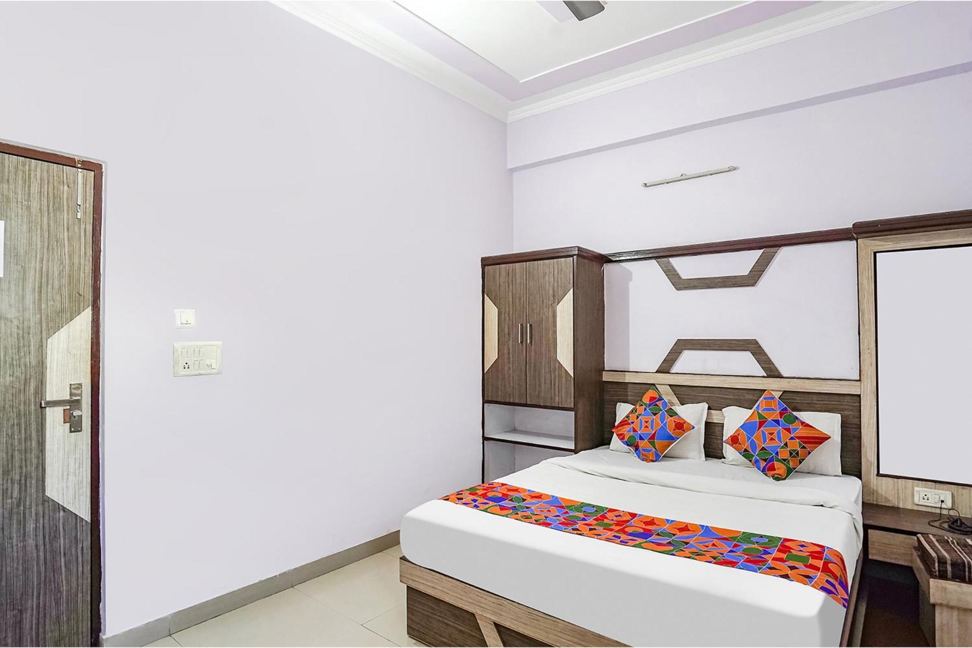 Hotel The Golden Bird Agra  Εξωτερικό φωτογραφία